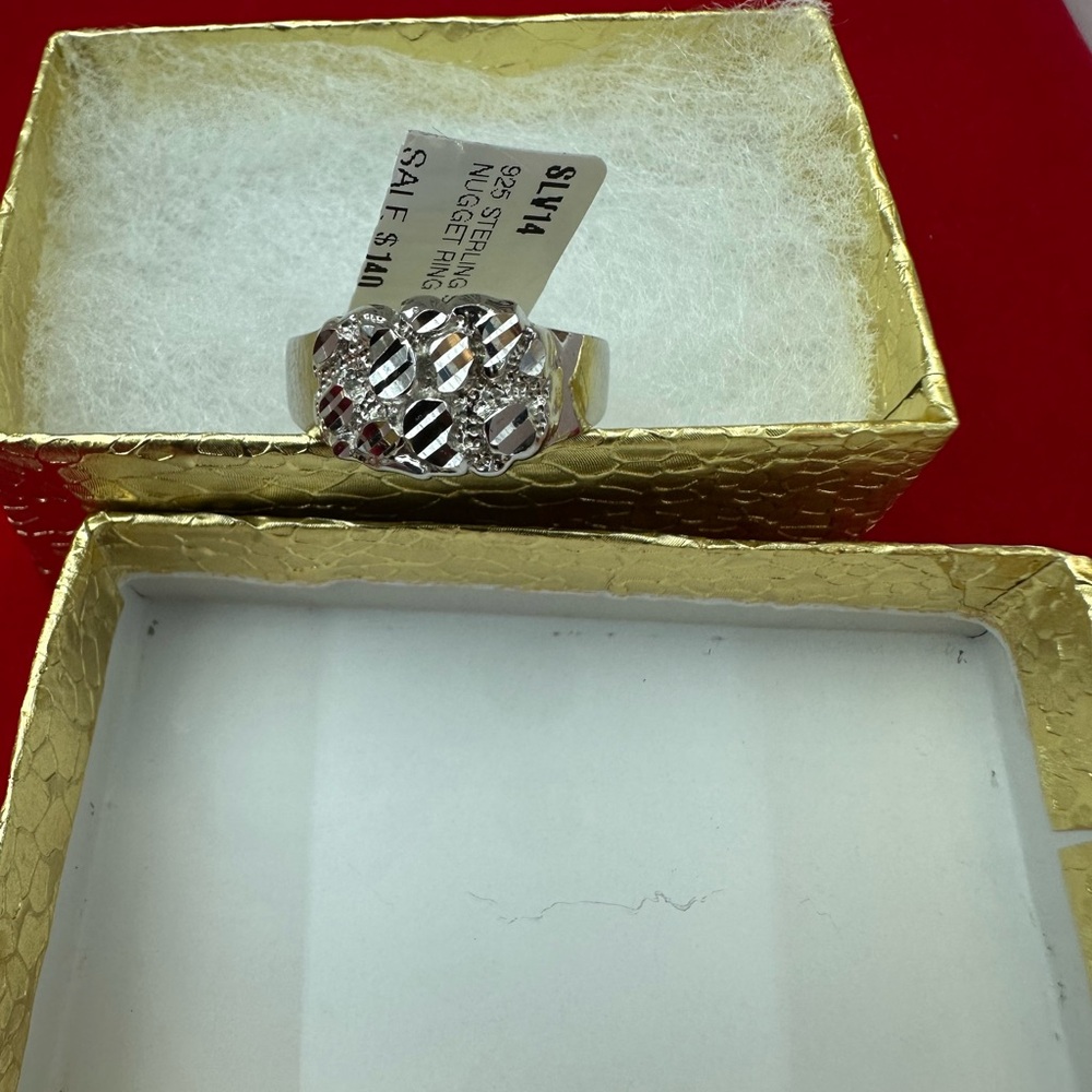 New 925 Sterling silver Nugget Ring 3.6 grams size 9